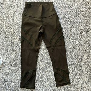 Capri Lululemon Leggings